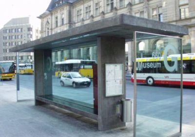 Wartehäuschen Bushaltestelle Winterthur Frontansicht